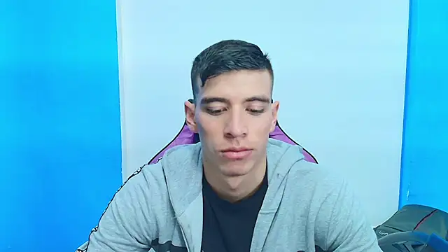 Snapshot of DEIBY_BABY chatting on 03/05/25, 10:43 DEIBY BABY online show from 03/05/25, 10:43