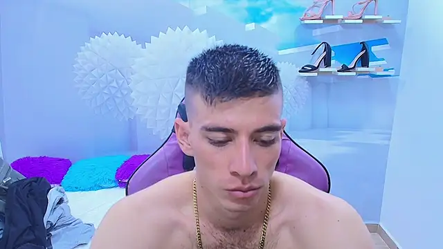 Snapshot of DEIBY_BABY chatting on 09/29/25, 07:51 DEIBY BABY online show from 09/29/25, 07:51