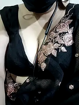 Sexybomb33 online show from 12/03/24, 09:34