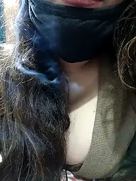 Sexybomb33 online show from 12/05/24, 07:38