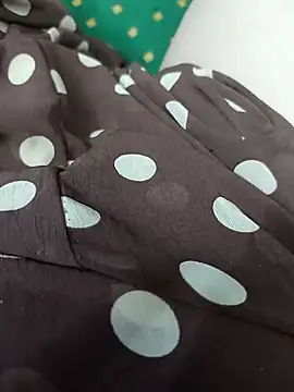 Sexybomb33 online show from 01/04/25, 03:29