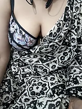 Sexybomb33 online show from 02/24/25, 12:59