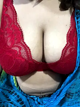 Sexybomb33 online show from 10/14/25, 09:37