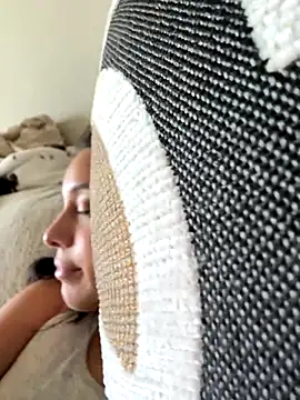 Natur4lBeautyb33 online show from 10/21/25, 08:53