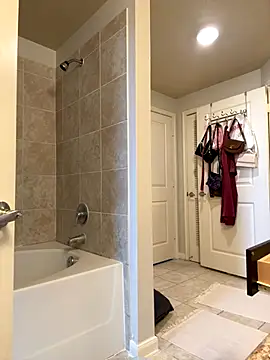 Natur4lBeautyb33 online show from 12/16/25, 08:36