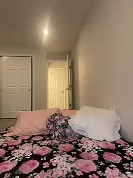 DominiqueX0 online show from 02/21/25, 04:37