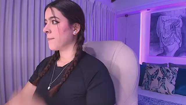 nathalie rivers online show from 09/20/25, 11:11