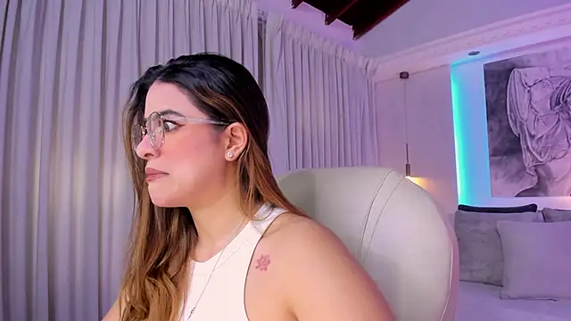 nathalie rivers online show from 04/18/26, 11:14