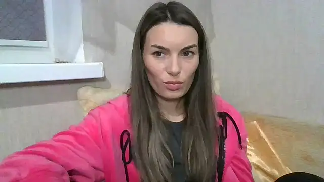 Snapshot of Carol-Rose chatting on 01/26/25, 07:31 Carol-Rose online show from 01/26/25, 07:31