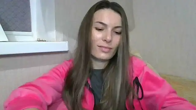 Snapshot of Carol-Rose chatting on 02/25/25, 09:35 Carol-Rose online show from 02/25/25, 09:35