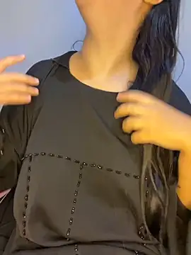 Snapshot of Mayacrayzi chatting on 10/06/25, 09:29 Mayacrayzi online show from 10/06/25, 09:29