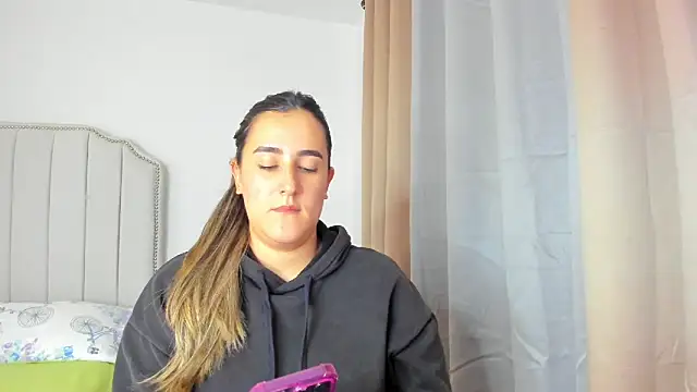 Hanna86 online show from 02/10/26, 08:02