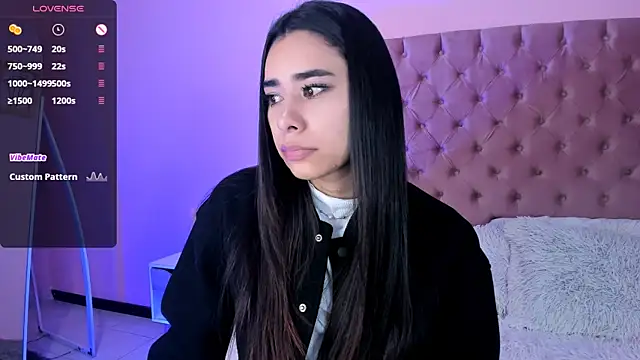 AmyOlimpo online show from 02/18/25, 04:15