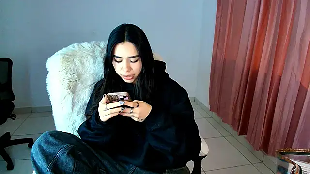 AmyOlimpo online show from 01/13/26, 06:40