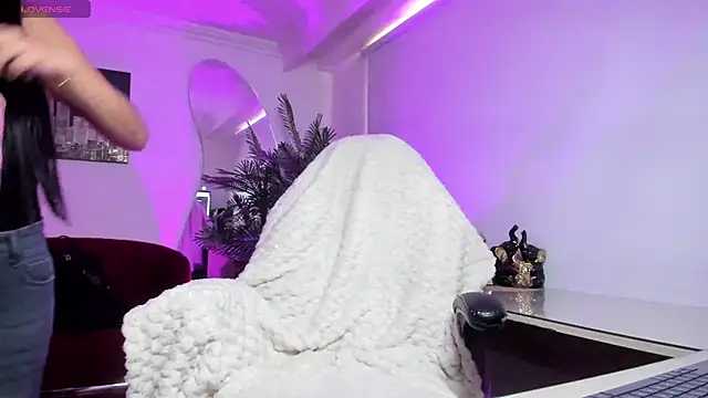 NebetColin online show from 10/08/25, 07:11