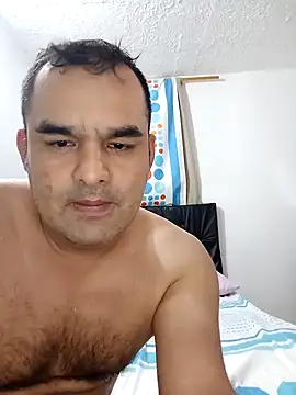 Snapshot of Angeelus2 chatting on 02/01/25, 09:51 Angeelus2 online show from 02/01/25, 09:51