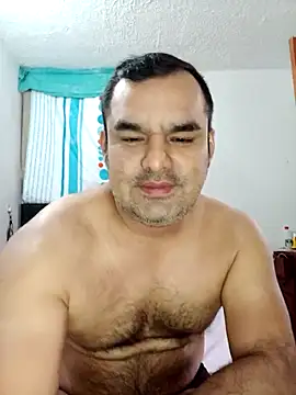 Snapshot of Angeelus2 chatting on 03/14/25, 02:52 Angeelus2 online show from 03/14/25, 02:52