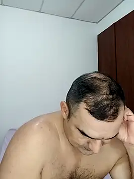 Snapshot of Angeelus2 chatting on 09/14/25, 03:44 Angeelus2 online show from 09/14/25, 03:44