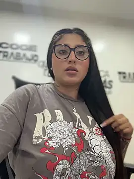 Snapshot of croftsmila chatting on 01/28/25, 04:39 croftsmila online show from 01/28/25, 04:39