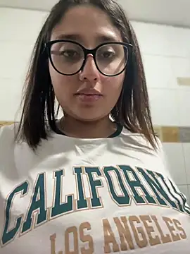 Snapshot of croftsmila chatting on 02/20/25, 12:19 croftsmila online show from 02/20/25, 12:19