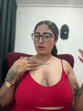 Snapshot of croftsmila chatting on 03/09/25, 04:27 croftsmila online show from 03/09/25, 04:27