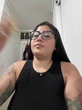 Snapshot of croftsmila chatting on 10/14/25, 11:27 croftsmila online show from 10/14/25, 11:27