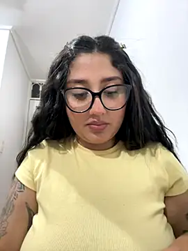 Snapshot of croftsmila chatting on 11/26/25, 11:28 croftsmila online show from 11/26/25, 11:28