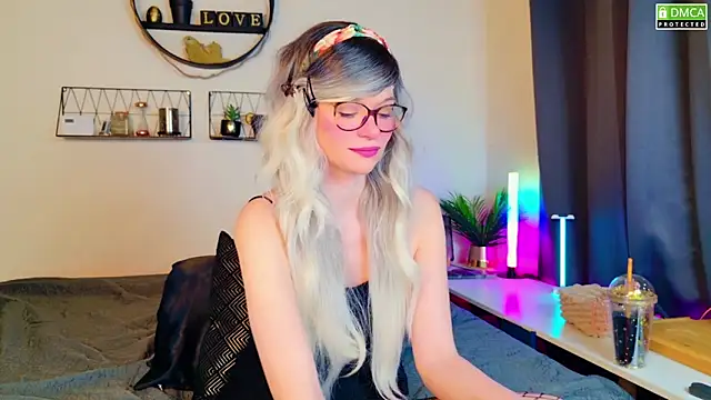 Kittychatte online show from 02/23/25, 07:44