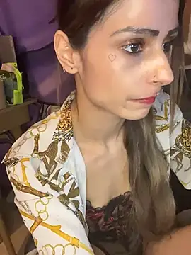 Snapshot of LaPetitechienne1 chatting on 12/22/24, 12:50 LaPetitechienne1 online show from 12/22/24, 12:50