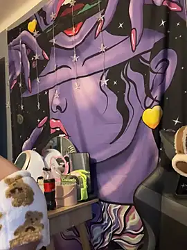 Snapshot of LaPetitechienne1 chatting on 01/09/25, 08:03 LaPetitechienne1 online show from 01/09/25, 08:03