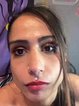 Snapshot of LaPetitechienne1 chatting on 01/12/25, 01:53 LaPetitechienne1 online show from 01/12/25, 01:53