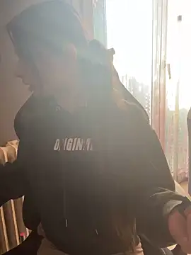 Snapshot of LaPetitechienne1 chatting on 01/13/25, 02:00 LaPetitechienne1 online show from 01/13/25, 02:00