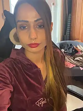 Snapshot of LaPetitechienne1 chatting on 01/14/25, 12:24 LaPetitechienne1 online show from 01/14/25, 12:24