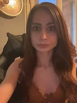 Snapshot of LaPetitechienne1 chatting on 01/15/25, 05:05 LaPetitechienne1 online show from 01/15/25, 05:05