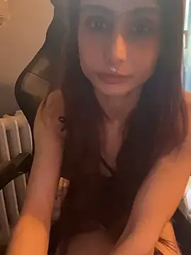 Snapshot of LaPetitechienne1 chatting on 01/22/25, 03:18 LaPetitechienne1 online show from 01/22/25, 03:18