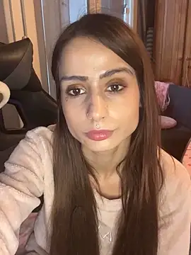 Snapshot of LaPetitechienne1 chatting on 01/27/25, 02:24 LaPetitechienne1 online show from 01/27/25, 02:24