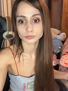 Snapshot of LaPetitechienne1 chatting on 01/28/25, 03:35 LaPetitechienne1 online show from 01/28/25, 03:35