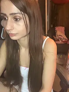 Snapshot of LaPetitechienne1 chatting on 02/08/25, 12:06 LaPetitechienne1 online show from 02/08/25, 12:06