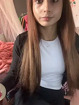 Snapshot of LaPetitechienne1 chatting on 03/20/25, 07:47 LaPetitechienne1 online show from 03/20/25, 07:47