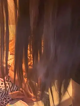 Snapshot of LaPetitechienne1 chatting on 03/21/25, 05:32 LaPetitechienne1 online show from 03/21/25, 05:32