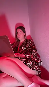 KissMissAngela online show from 11/17/25, 07:47