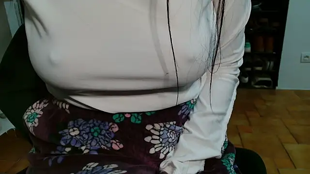 patatinahot87 online show from 01/10/26, 04:53