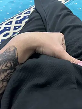 Aden P2 online show from 11/27/25, 10:45