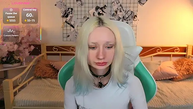 Katia Kim online show from 03/10/26, 06:29