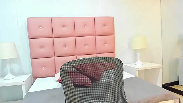 Mhelanny2 online show from 02/19/25, 11:17