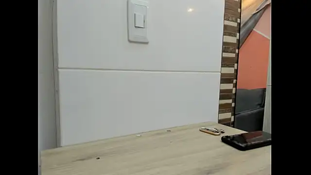 Mhelanny2 online show from 10/30/25, 05:57