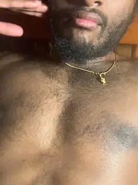 Snapshot of Mesonic_Empire chatting on 12/14/25, 11:09 Mesonic Empire online show from 12/14/25, 11:09