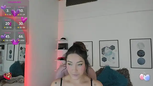 cristal  hot 1 online show from 02/10/25, 04:08