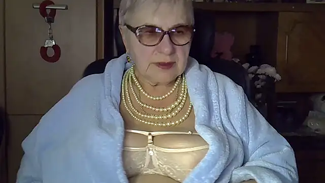 SweetCherry27 online show from 10/13/25, 04:51