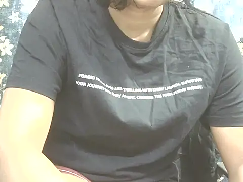 Supriya201 online show from 04/11/26, 04:00